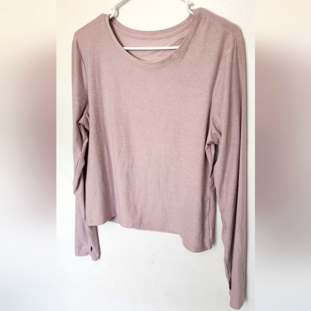 Apana long sleeve athletic shirt